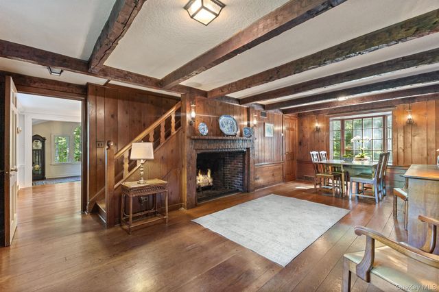 124 Seven Bridges Road, Chappaqua, NY 10514