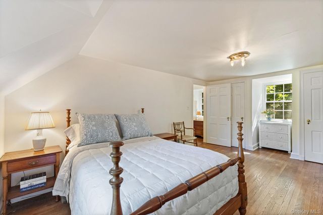 124 Seven Bridges Road, Chappaqua, NY 10514