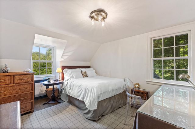 124 Seven Bridges Road, Chappaqua, NY 10514