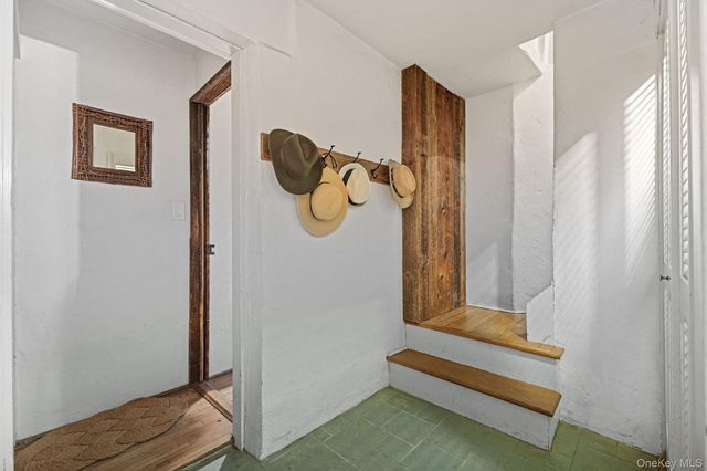 124 Seven Bridges Road, Chappaqua, NY 10514