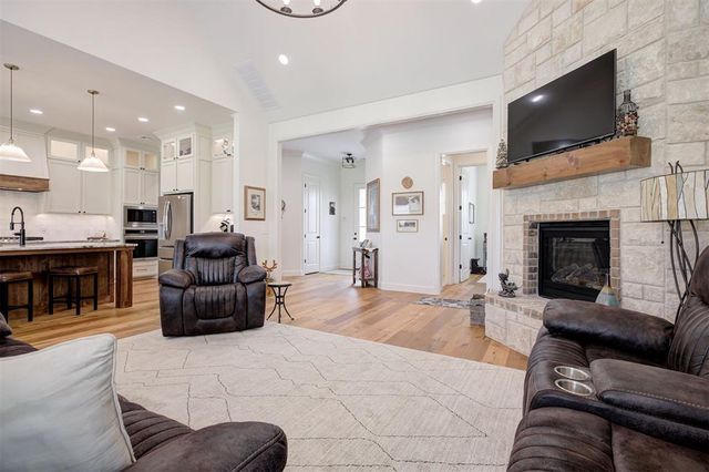 1105 Dorsi Way, Newcastle, OK 73065