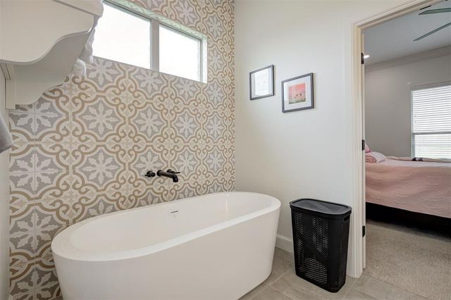 1105 Dorsi Way, Newcastle, OK 73065