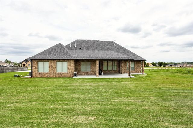 1105 Dorsi Way, Newcastle, OK 73065