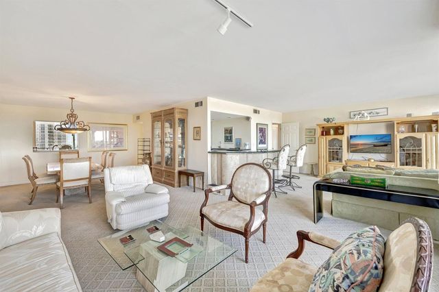 521 N Riverside Drive 1207, Pompano Beach, FL 33062