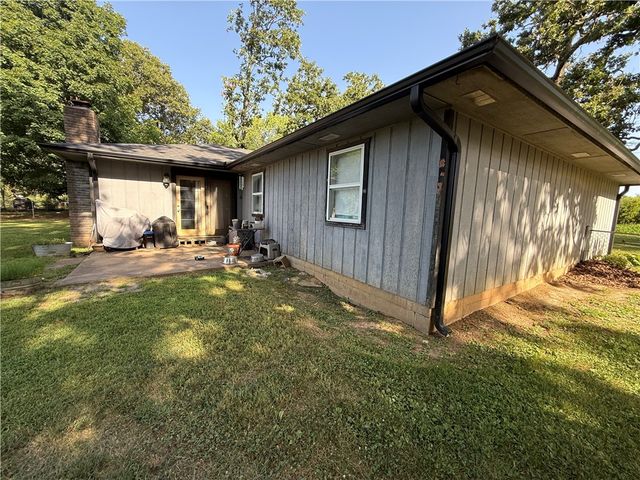 3655 Julio Road, Springdale, AR 72764