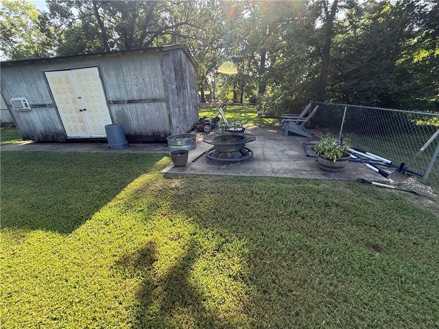3655 Julio Road, Springdale, AR 72764