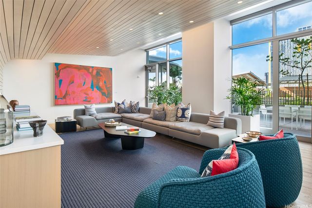 1001 Queen Street 3110, Honolulu, HI 96814