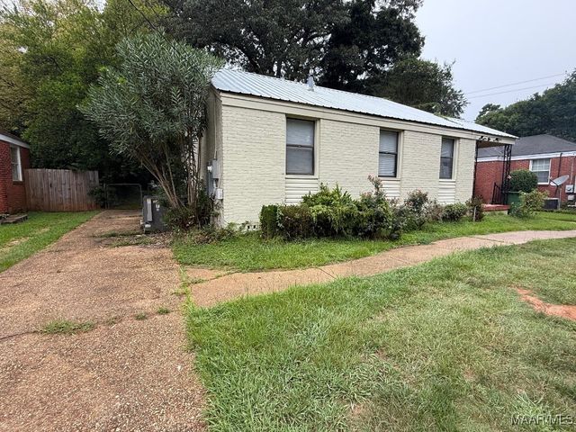 208 BRADLEY Drive, Montgomery, AL 36109