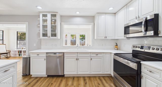 3083 Rio Pino N, Melbourne, FL 32903