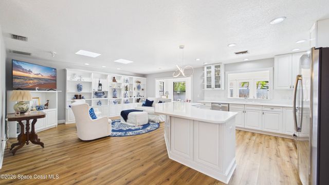 3083 Rio Pino N, Melbourne, FL 32903