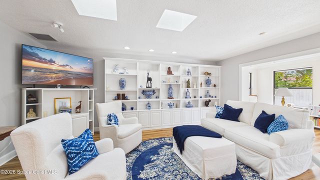 3083 Rio Pino N, Melbourne, FL 32903