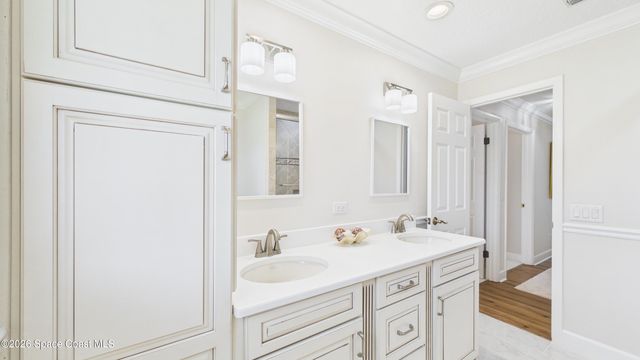 3083 Rio Pino N, Melbourne, FL 32903