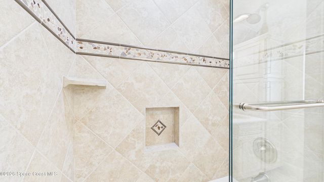 3083 Rio Pino N, Melbourne, FL 32903