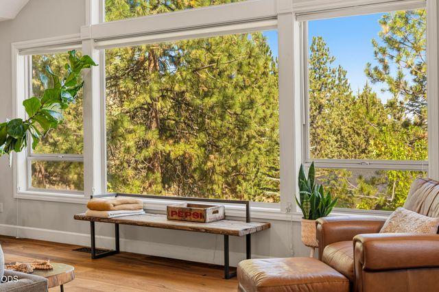 1804 NW Remarkable Drive, Bend, OR 97703