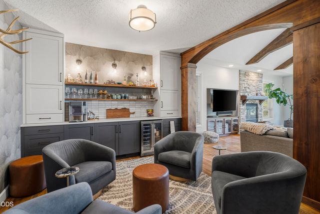 1804 NW Remarkable Drive, Bend, OR 97703