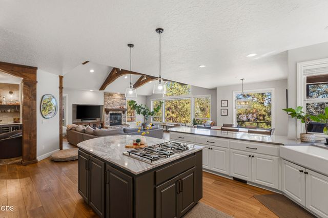 1804 NW Remarkable Drive, Bend, OR 97703