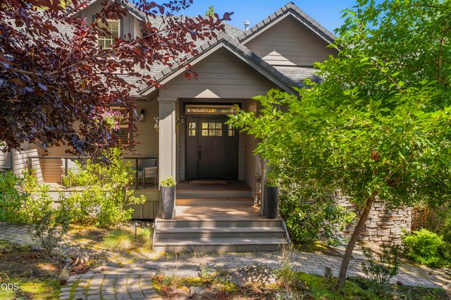 1804 NW Remarkable Drive, Bend, OR 97703