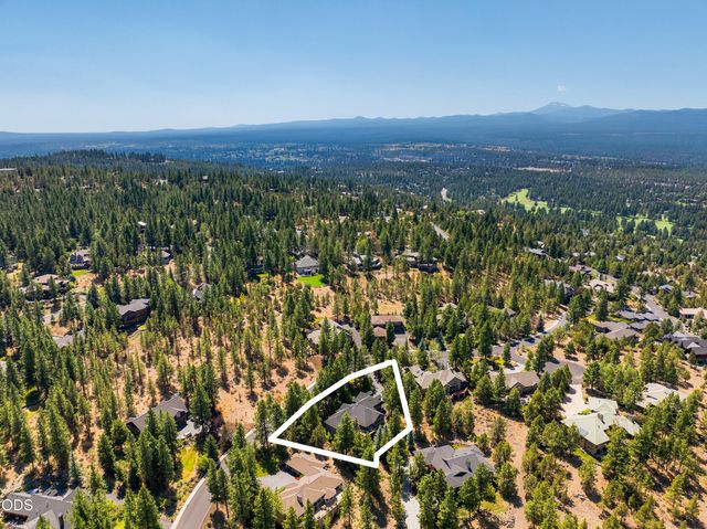 1804 NW Remarkable Drive, Bend, OR 97703
