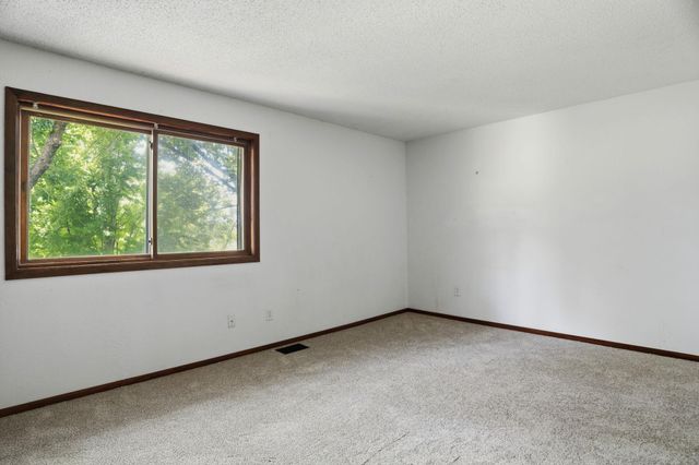 2455 Crestwood Drive, North Saint Paul, MN 55109