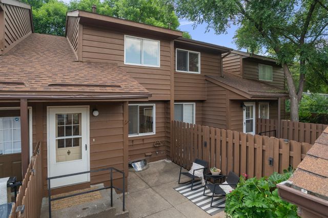 2455 Crestwood Drive, North Saint Paul, MN 55109