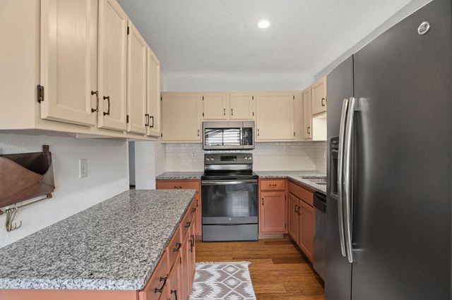 2455 Crestwood Drive, North Saint Paul, MN 55109