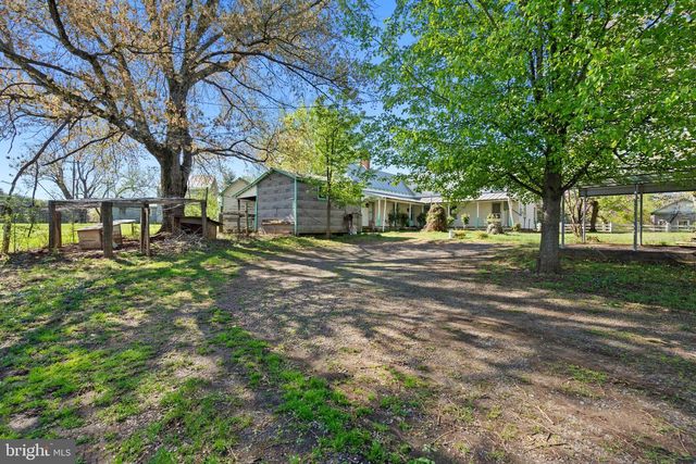 29167 ELEYS FORD, Richardsville, VA 22736