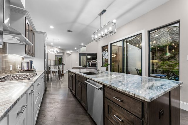 5606 La Foy Boulevard, Dallas, TX 75209