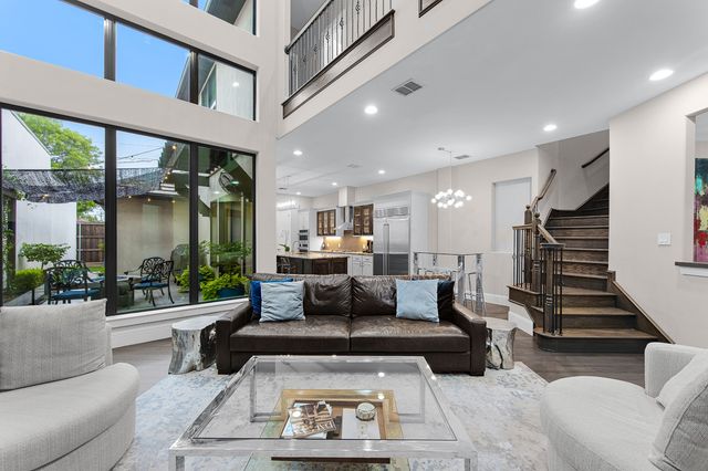 5606 La Foy Boulevard, Dallas, TX 75209