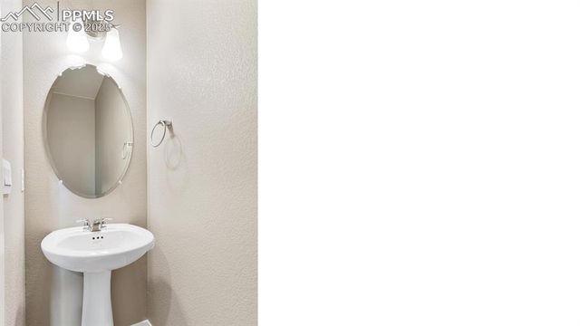 11703 Reagan Ridge Drive, Colorado Springs, CO 80925