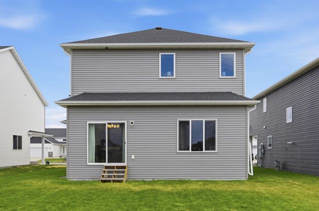 6741 71st Avenue S, Horace, ND 58047