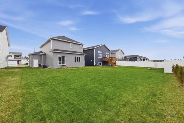 6741 71st Avenue S, Horace, ND 58047
