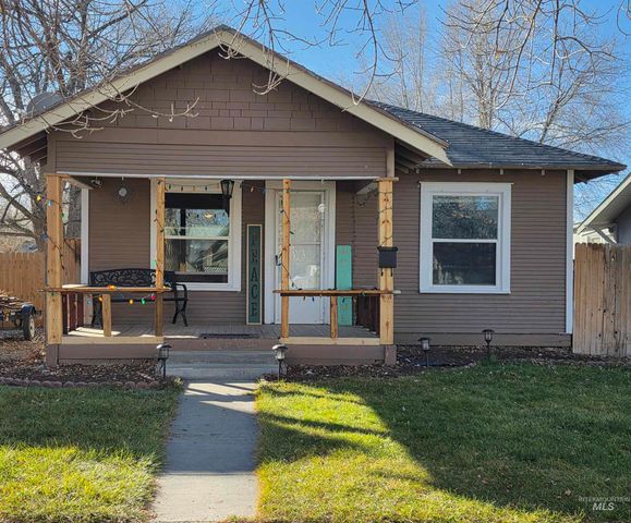 435 4th Ave N, Twin Falls, ID 83301