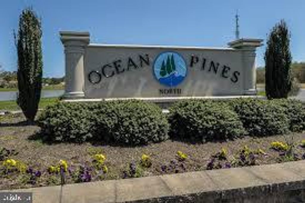 Image 2 of property listing at 1 WATERGREEN LN, Ocean Pines, MD 21811
