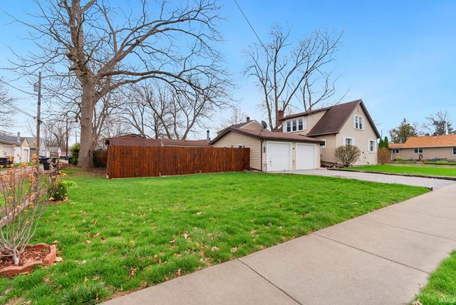 2403 Kenwood Avenue, Fort Wayne, IN 46805