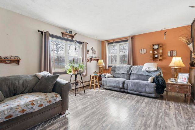 2403 Kenwood Avenue, Fort Wayne, IN 46805