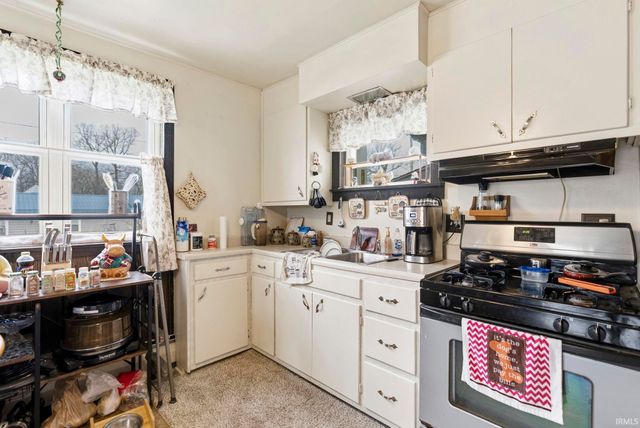 2403 Kenwood Avenue, Fort Wayne, IN 46805