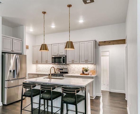 3809 NW 176th Street, Edmond, OK 73012
