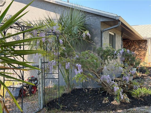 7533 E Applewood Drive, Inverness, FL 34450