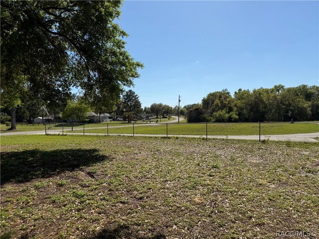 7533 E Applewood Drive, Inverness, FL 34450