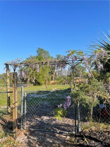 7533 E Applewood Drive, Inverness, FL 34450