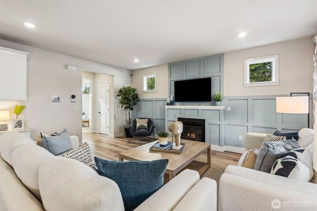 2028 NE Norseman Way, Poulsbo, WA 98370