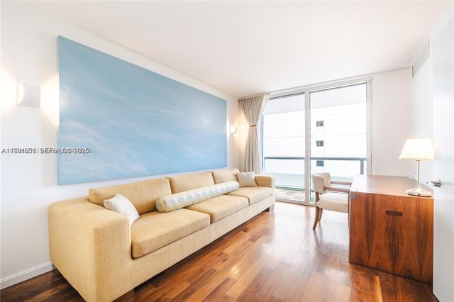 50 Biscayne Blvd 602, Miami, FL 33132