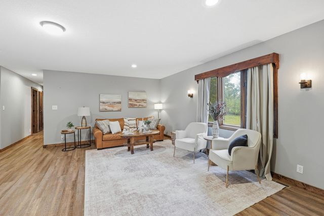 6961 County Lane 94, Carthage, MO 64836