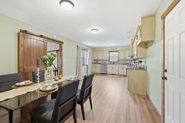 6961 County Lane 94, Carthage, MO 64836