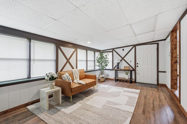 6961 County Lane 94, Carthage, MO 64836