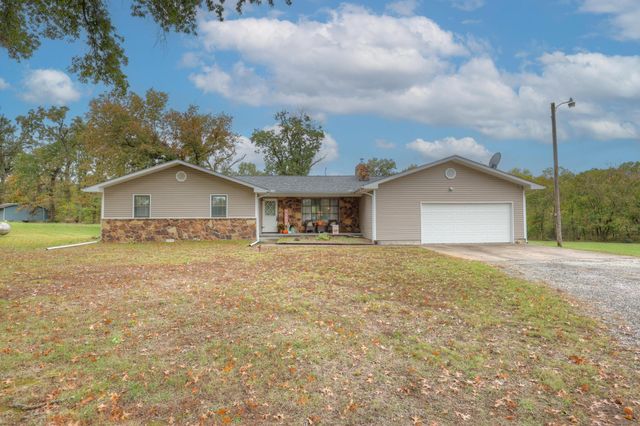 6961 County Lane 94, Carthage, MO 64836