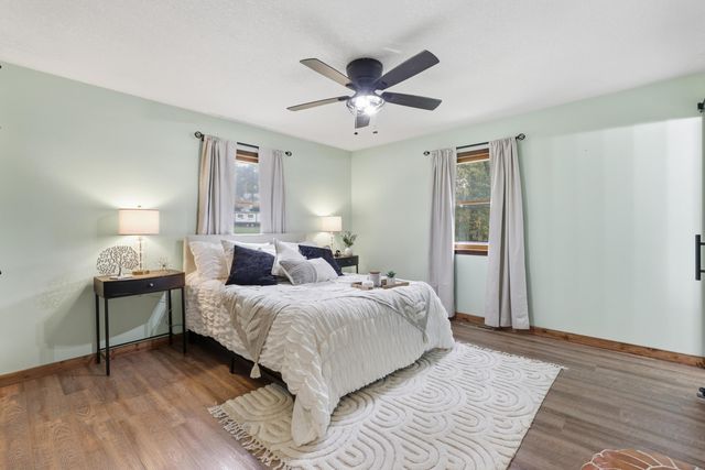 6961 County Lane 94, Carthage, MO 64836