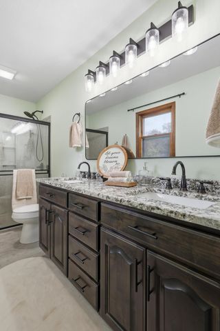 6961 County Lane 94, Carthage, MO 64836