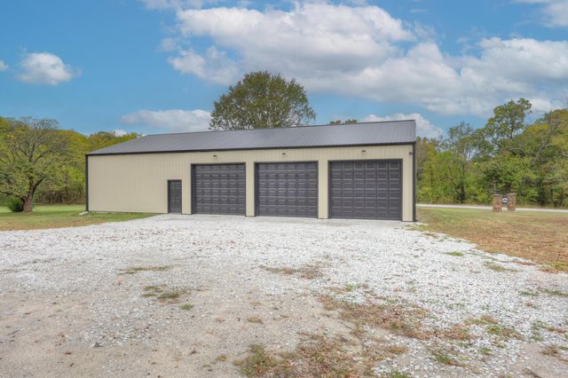 6961 County Lane 94, Carthage, MO 64836