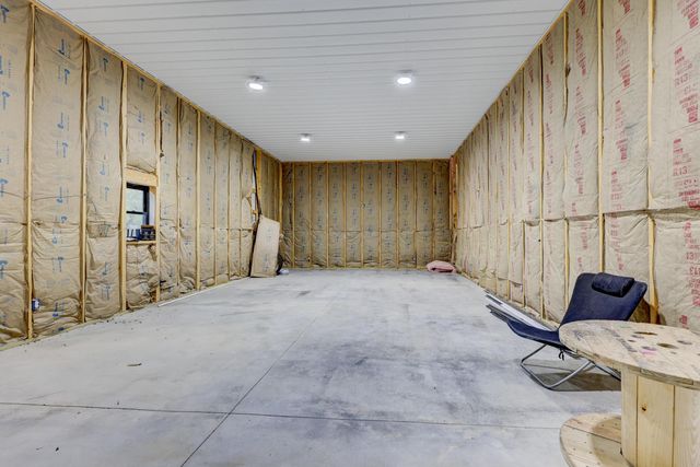 6961 County Lane 94, Carthage, MO 64836